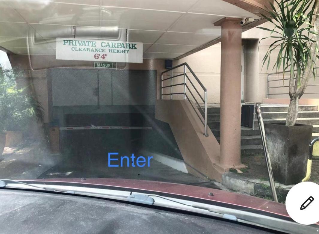 Riverbank Suites Waterfront Kuching Exterior photo